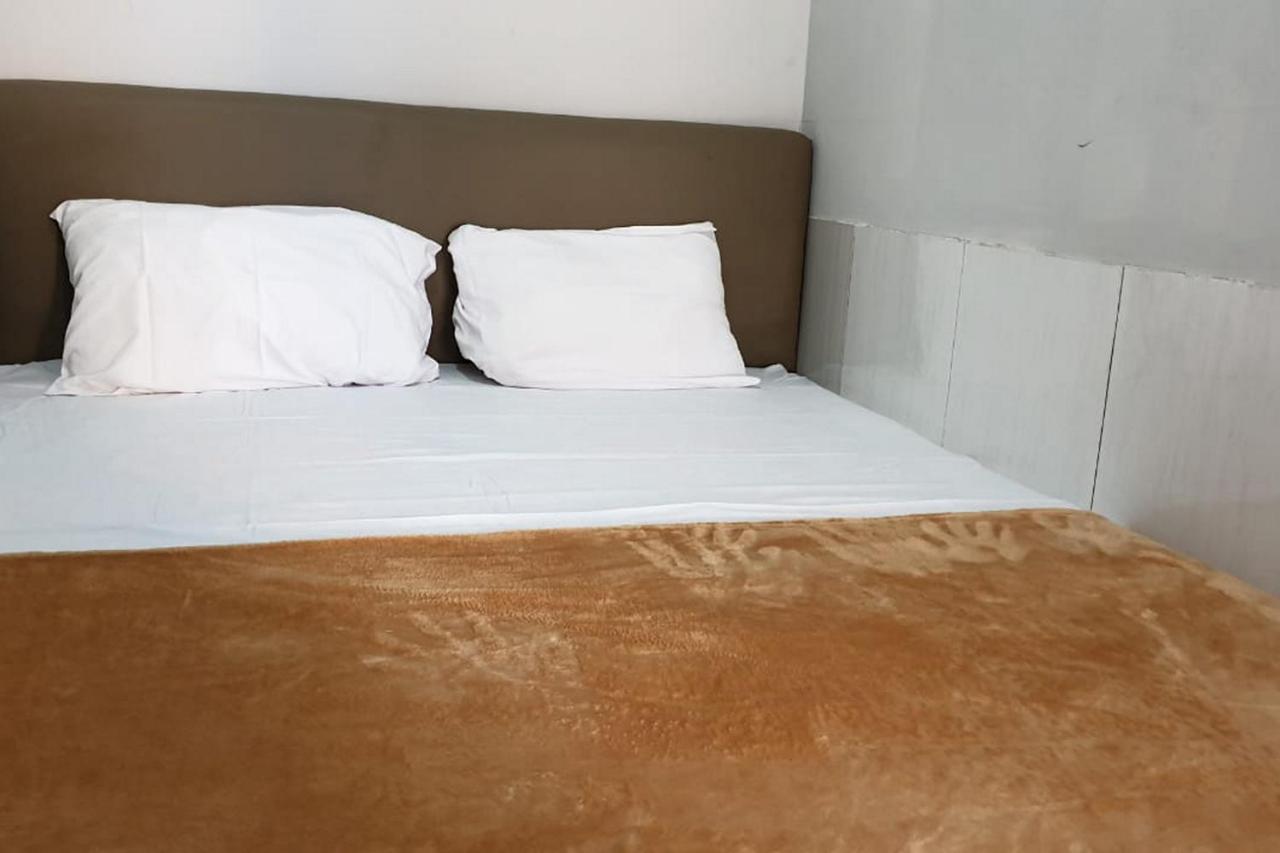 Vegas Homestay Redpartner Probolinggo Exteriér fotografie